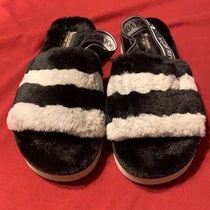 Koolaburra by UGG, FUZZN II PLATFORM SANDAL, sz 8.